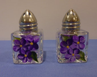 Hand Painted Mini Salt and Pepper Shakers Purple Daisies Violets Table Decor