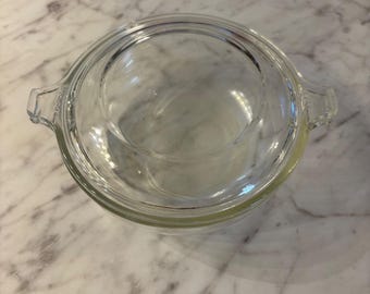 Pyrex Glass Round Casserole Dish And Lid 330 B 14 Vintage Kitchenware