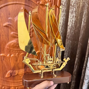 12-Inch Handcrafted Antique Brass Ship – Nautical Showpiece for Home Decor, Vintage Sailing Boat Figurine, Maritime Gift