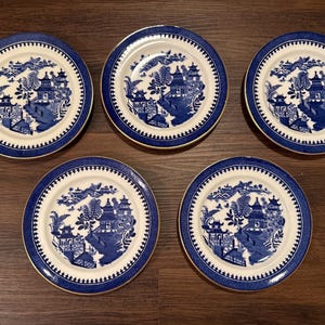 Vintage Blue Willow Dessert or Bread and Butter Plates – Set of 5 – Blue and White Transferware, Gold Rim