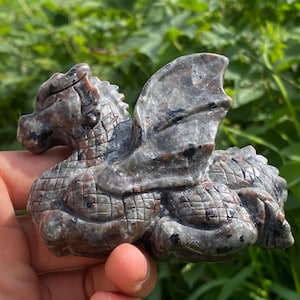 3.5&#39;&#39;Natural Yooperlite Quartz dragon skull Hand carved Fly dragon,Crystal dragon skull,Quartz Crystal dragon,Home Decoration Gifts 1PC