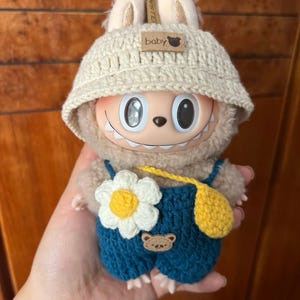 Labubu-outfit: handgemaakte poppenkleding, poppenoutfit en kerstcadeau