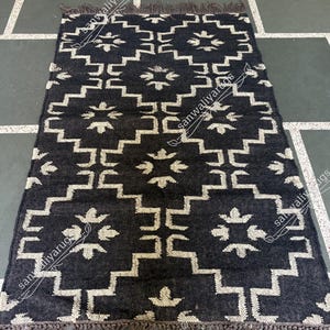 Handwoven Black and White Wool Jute Kilim Rug: Bohemian Dhurrie