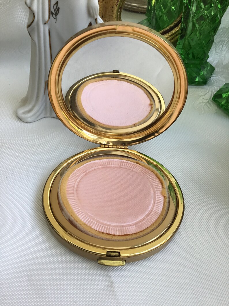 Vintage 1960\u2019s Powder Compact Embroidered Flowers