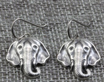 Handmade Dangle Earrings Silver Plate Elephant Head .75 inch length Oscarcrow