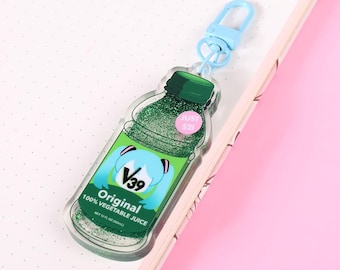 Hatsune Miku Vocaloid Vegetable Juice Liquid Keychain 3"
