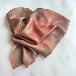 Silk square scarf | Star like flowers | Quietly orange