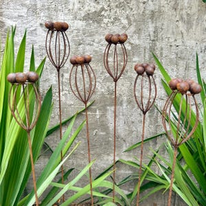 Rusty Flowers Set of 6 Exotic Seed Head Garden Decor Metal Yard Ornaments Outdoor Rustic Metal Sculpture Handmade Garden Art