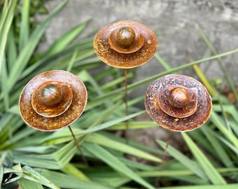 Rusty Metal Flower Garden Stakes Set of 3, Outdoor Garden Decor