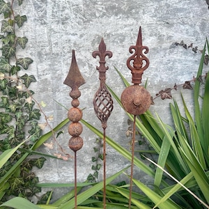 Rusty Metal Garden Stakes – Set of 3 Outdoor Yard Art Sculptures