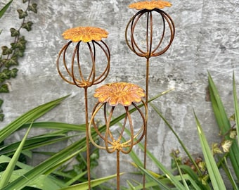 Set di 3 Papaveri in Metallo Rustico, Pali da Giardino, Decorazione Esterna