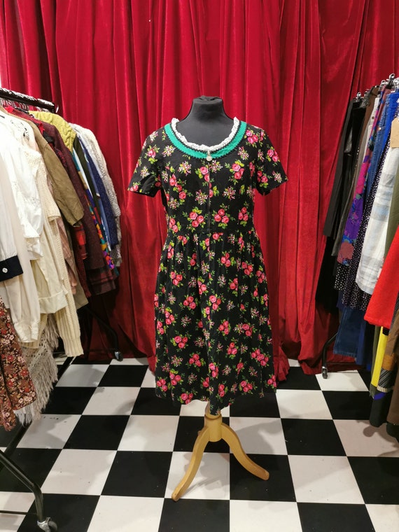 Vintage 1950s Heavy Cotton Black & Pink Floral Aus