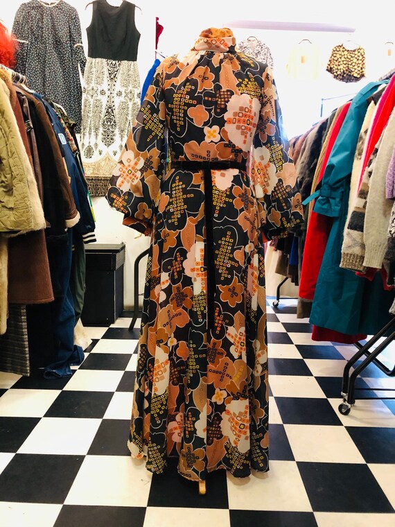 1970s Brown Psychedelic Floral Print High Neck Bis