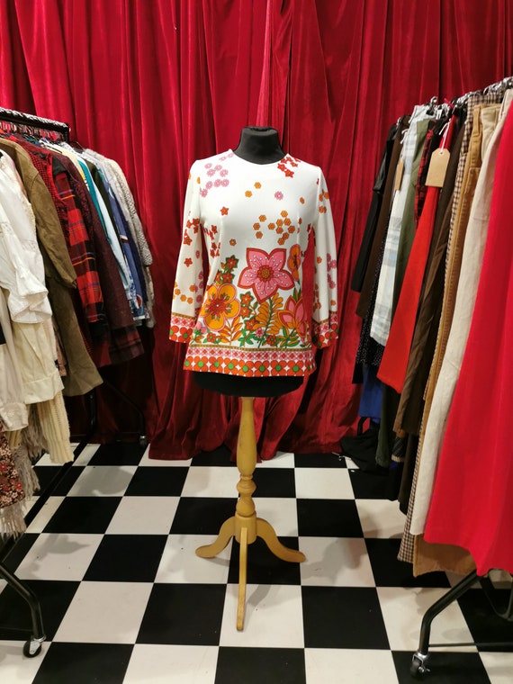 Vintage 1960s White & Orange Psychedelic Print Tun