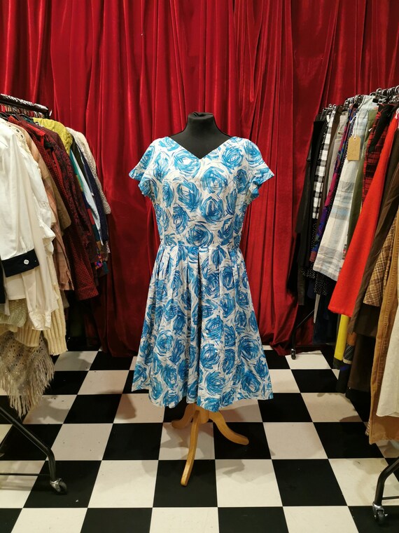 Vintage 1950s Blue & White Cap Sleeve Cotton Day D