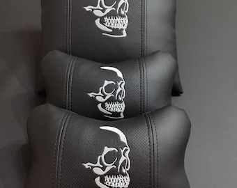 Set di cuscini per auto personalizzati con teschio ricamato: 2 cuscini poggiatesta per il collo + 1 cuscino quadrato