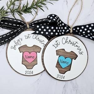 Archivo de adorno navideño para el primer bebé, primer adorno navideño SVG, etiqueta de calcetín, archivo láser, svg, Aura Glowforge, personalizable