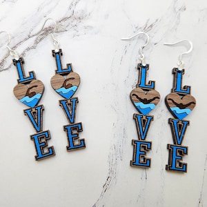 Archivo de aretes colgantes Swim LOVE, archivo láser digital, svg, archivo de corte Glowforge, mamá del equipo de natación, conocer aretes, mariposa, espalda, natación con corazón