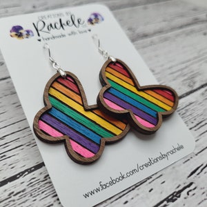 Archivo de aretes con marco de mariposa, archivo láser digital colgante, svg, archivo de corte Glowforge, aretes de mariposa arcoíris, aretes lindos para maestros