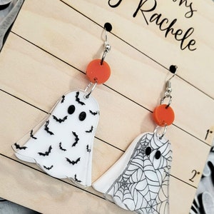 Little clear ghost dangle earrings, digital laser file, svg, Glowforge cut file, Layered acrylic earring file