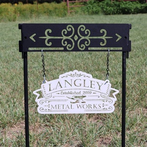 Decorative Hanging Metal Sign Holder – Multiple Sizes Available