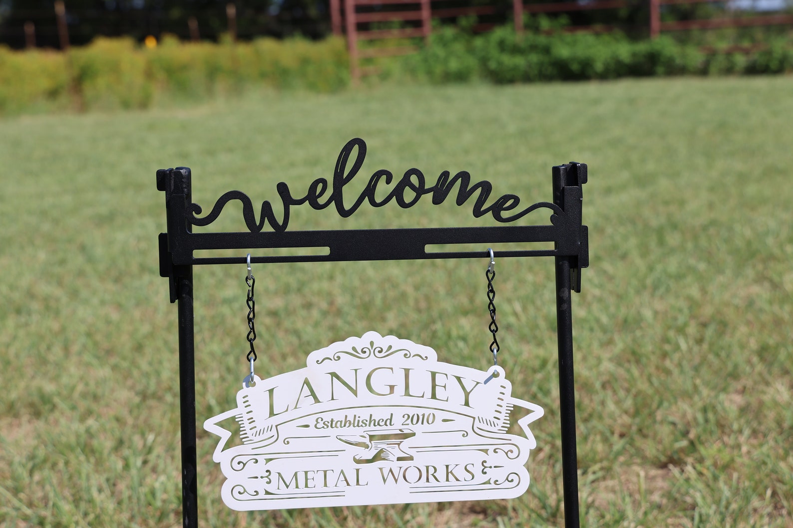Welcome Powder Powder Coated Metal Welcome Sign Holder - Easy Setup for Garden, Yard ...