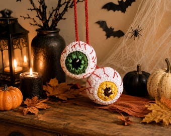 Halloween Eyeball Crochet Pattern PDF, US Crochet Terms, Spooky Amigurumi Ornament, Photo Tutorial, Digital Download
