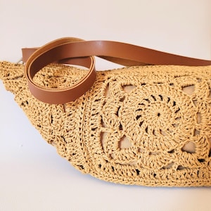 Minimalist flat lay featuring crochet pattern download, yarn, and tools – a digital DIY crochet bag pattern.