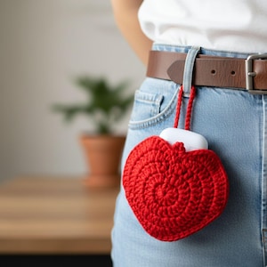 Heart AirPods Case Crochet Pattern PDF, Cute Bag Charm Keychain, Easy Beginner Earbuds Holder, Spring Gift, Mother’s Day Gift