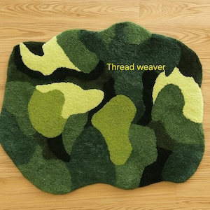Handcrafted Tufted Moss Rug: Nature-Inspired Forest Floor Decor