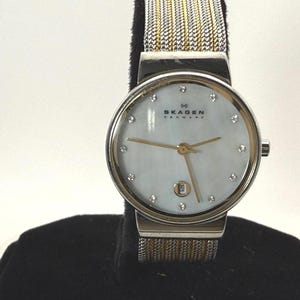 Skagen Ladies Mother of Pearl Dial 355SSGS 26mm Case