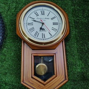 Pendulum Wall Clock Battery Operated - Silent Quartz Wood Pendulum Clock - Dark Wooden Decorative Wall Clock Pendulum, for Farmhouse Clock