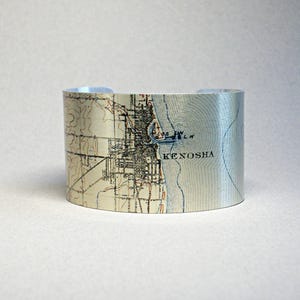 Pulsera con mapa de Kenosha, Wisconsin: joyería de aluminio estilo vintage