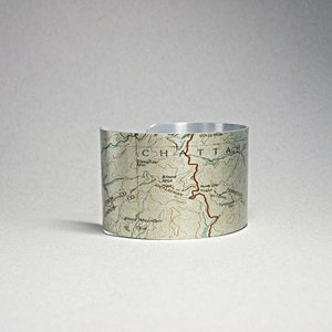 Blood Mountain Georgia Karte Chattahoochee Forest Manschette Armband Appalachian Trail Einzigartiges Geschenk für Männer oder Frauen