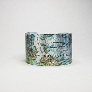 Tongass National Forest Alaska Karte Armband Einzigartiges Geschenk für Männer oder Frauen