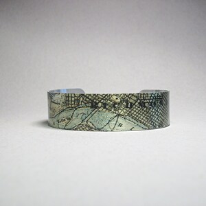 Richmond Virginia Map Cuff Bracelet: Vintage Style Aluminum Jewelry