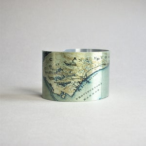 1244 Provinz Massachusetts Karte Manschette Armband Cape Cod Einzigartiges Geschenk für Männer oder Frauen