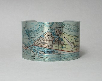 Destin Florida Map Cuff Bracelet Gift for Men or Women