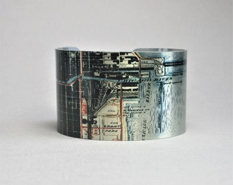 Chicago Illinois Loop Map Cuff Bracelet Unique Gift for Men or Women