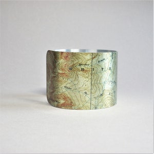 White Mountains Map Cuff Bracelet: Vintage New Hampshire Topography immagine 2