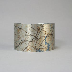Freeport Maine Map Cuff Bracelet: Vintage Style Aluminum Jewelry