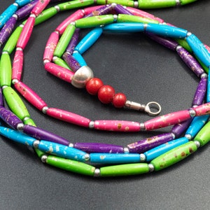 Kleurrijke statementketting, unieke handgemaakte veelkleurige dikke bohoketting, modieuze regenboogketting voor haar, kleurrijke sieraden