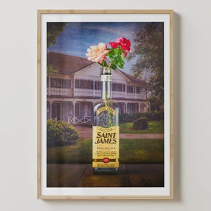 Saint-James Rhum Agricole Amber I Art Print | Dekoracja wózka barowego | Sztuka ścienna do baru domowego | Plakat Man Cave | Sztuka ścienna z alkoholem | Prezent artystyczny z rumem