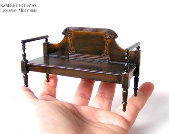 Ławka do holu (Miniaturowe meble do domków dla lalek w skali 1:12)