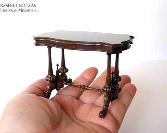 Victorian center table (Miniature furniture for dollhouses in 1:12 scale)