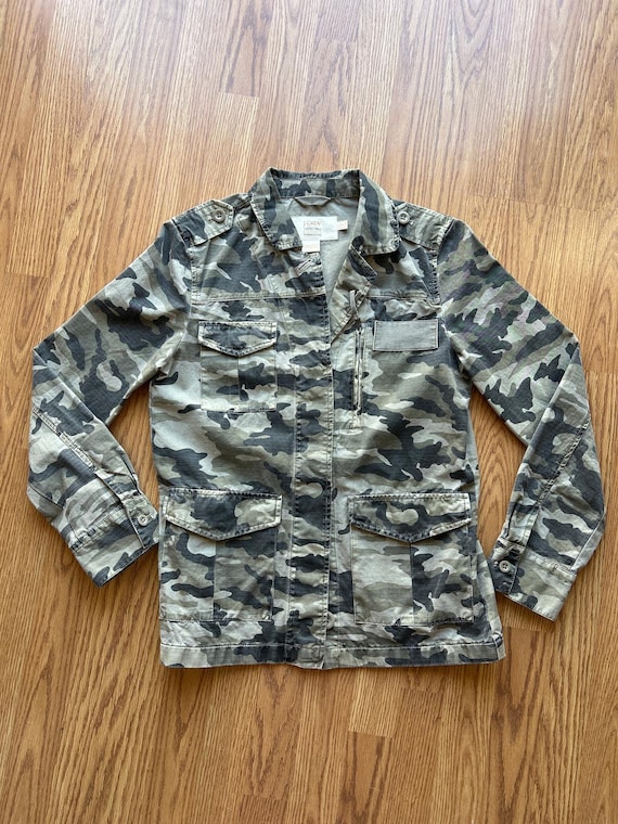 Y2K J Crew Camo Utility Jacket - Everyday jacket, layering piece, Streetwear, Military Chic, Indie sleaze, Going out - Size Small