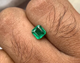 Natural Zambian Emerald – 0.67 Carats (Square Cut)