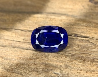 Ceylon Royal Blue Sapphire | 3.04 Carat Cushion Cut Gemstone