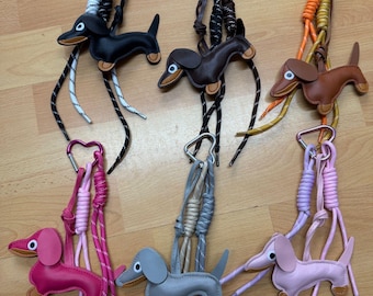 Personalized Dog Bag Keychain – Handmade Leather Accessory with Name