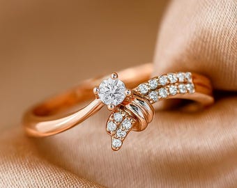 Anillo de diamantes minimalista moderno, diseño geométrico elegante, oro macizo